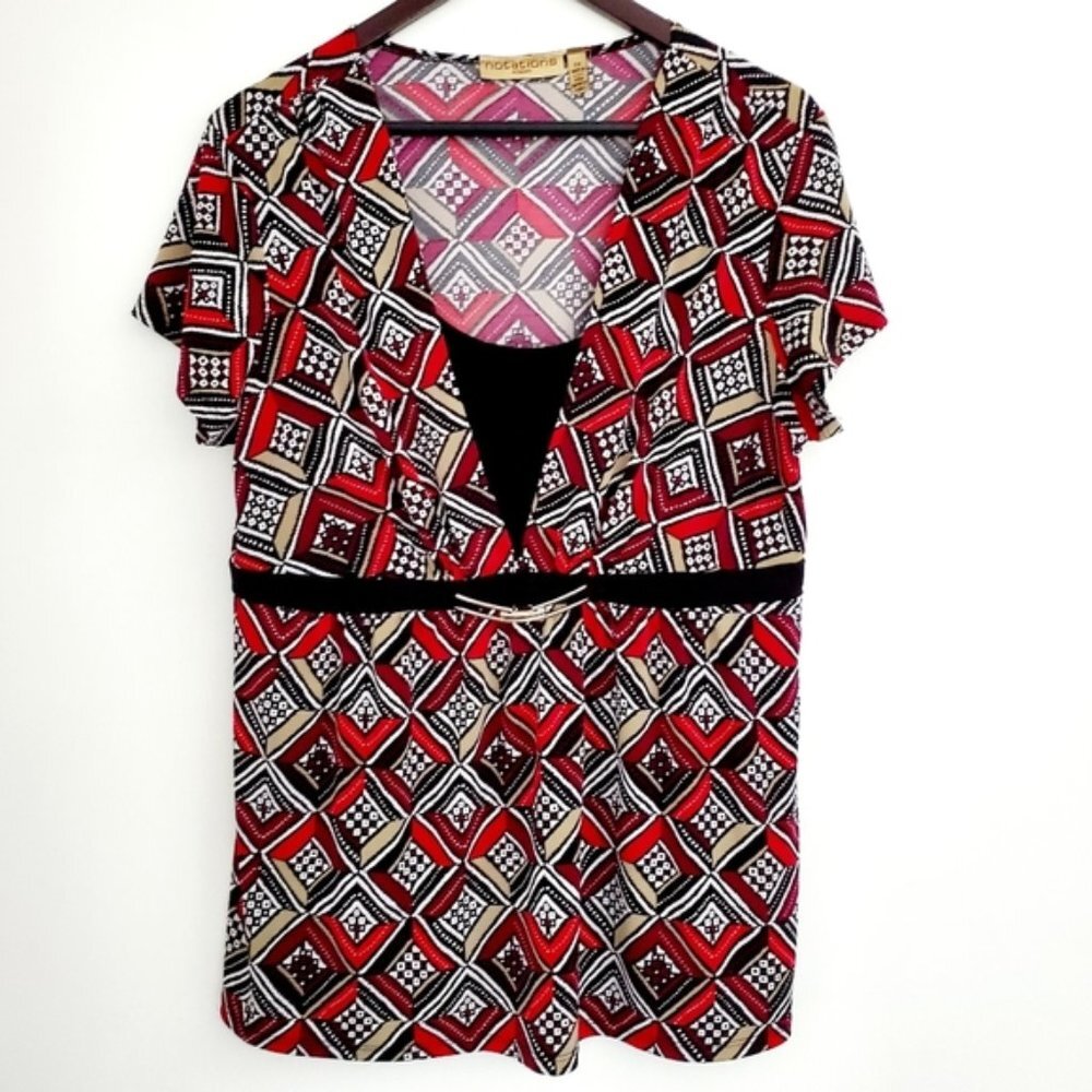 Notations 1X Diamond Abstract Print Pullover V-neck Scoop Panel Short Sleeve Top